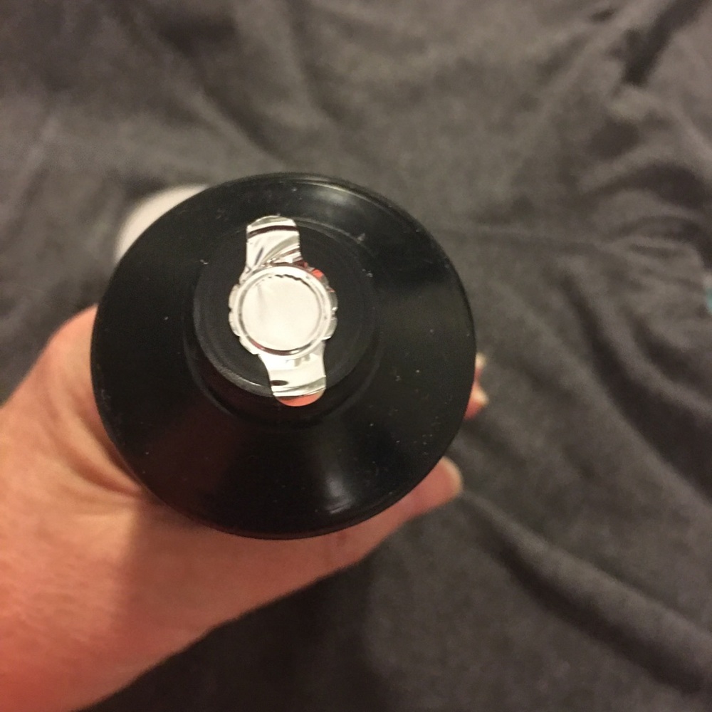 Monat Black
